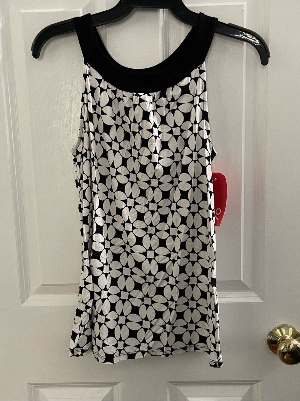 Black & White Geometric Tank Top - Sleeveless Women's Top